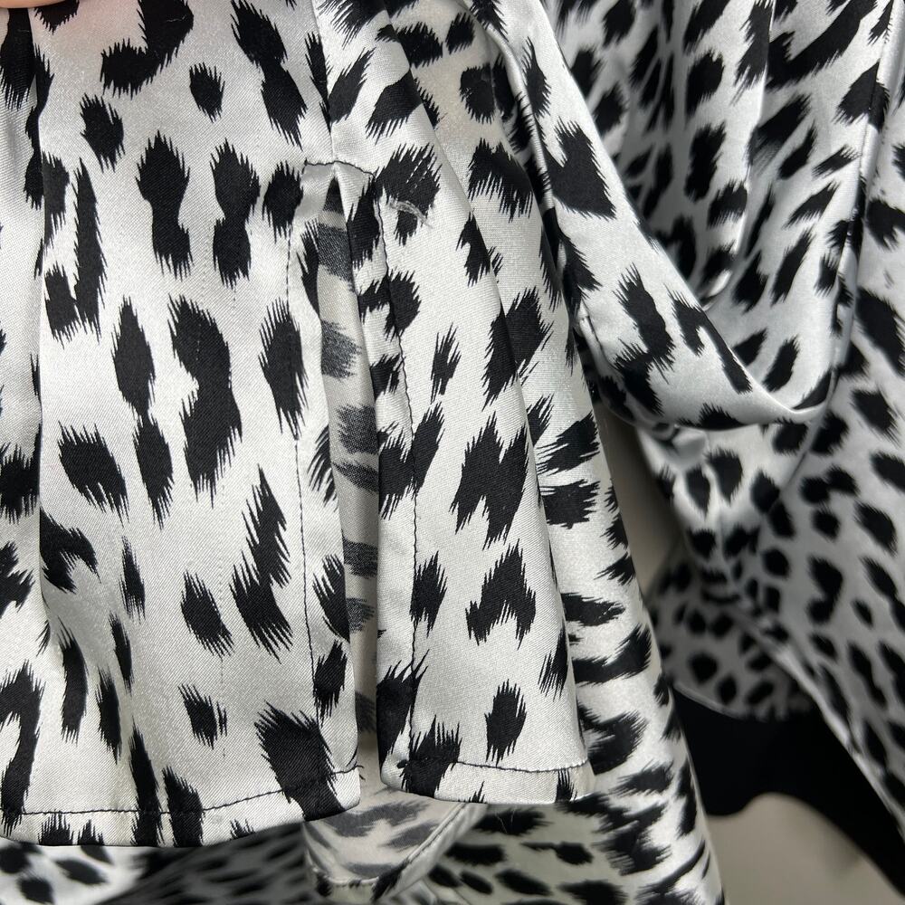 Womens Black & White Animal Print Blouse with Contrast Collar - Picture 8 of 8
